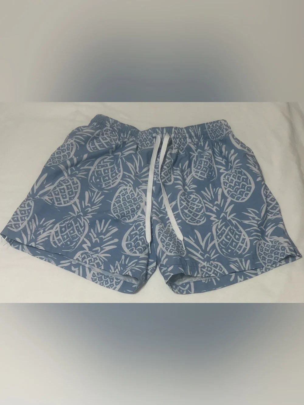 chubbies bring tropical